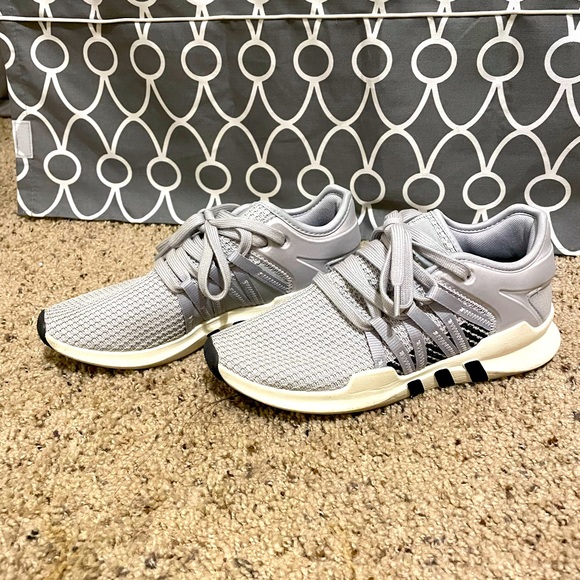 Adidas sneakers (women’s) - Picture 2 of 2